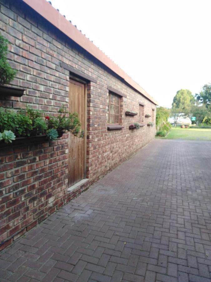 Khokha Moya Guesthouse Ermelo Exterior photo